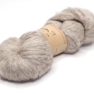 MALUMALU - kézzel festett egyszínű fonal - suri alpaka-selyem - 100g - 240742